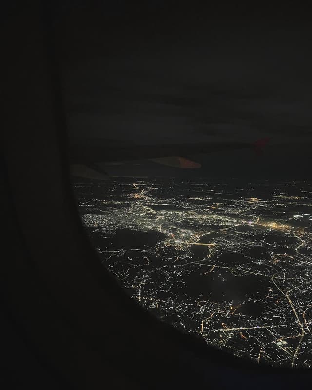 landingatnight